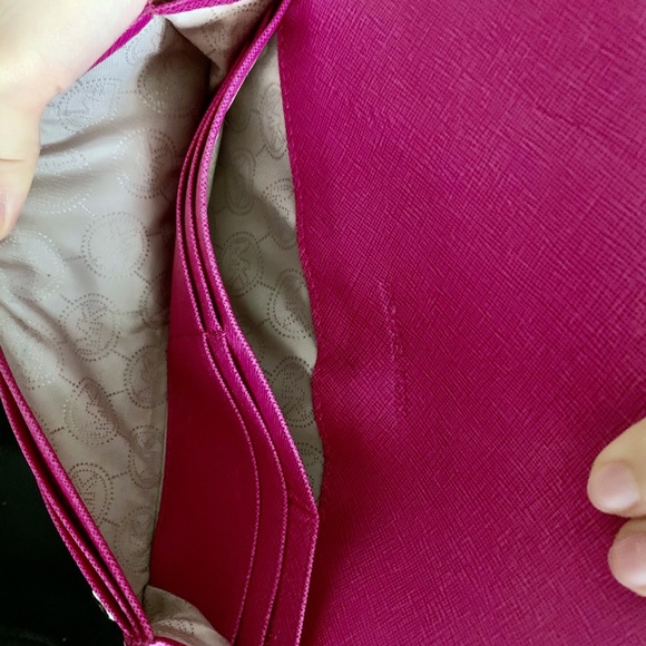 Micheal Kors Hot Pink Wallet - Picture 4 of 4